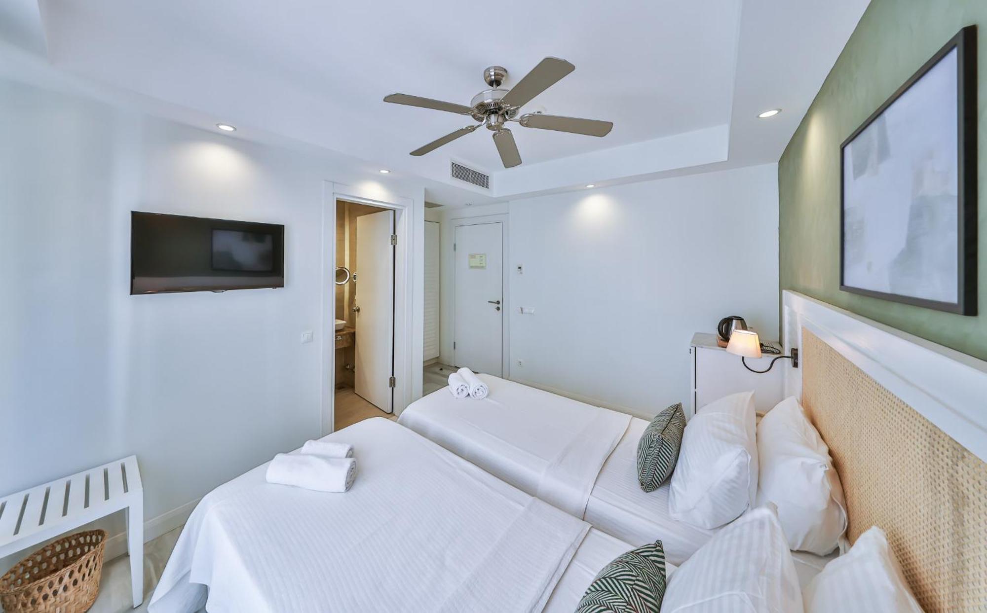 Livia Hotel Kaş Buitenkant foto