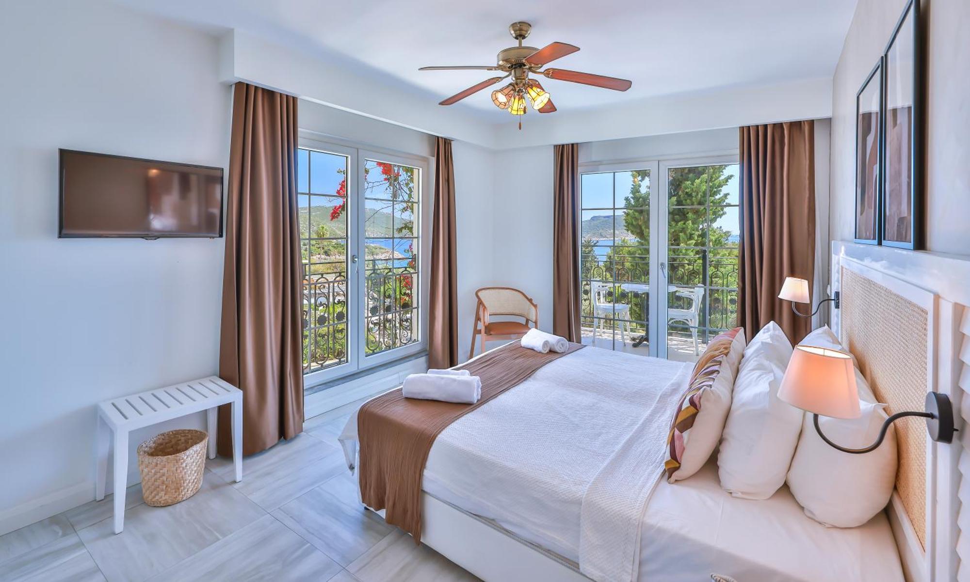 Livia Hotel Kaş Buitenkant foto