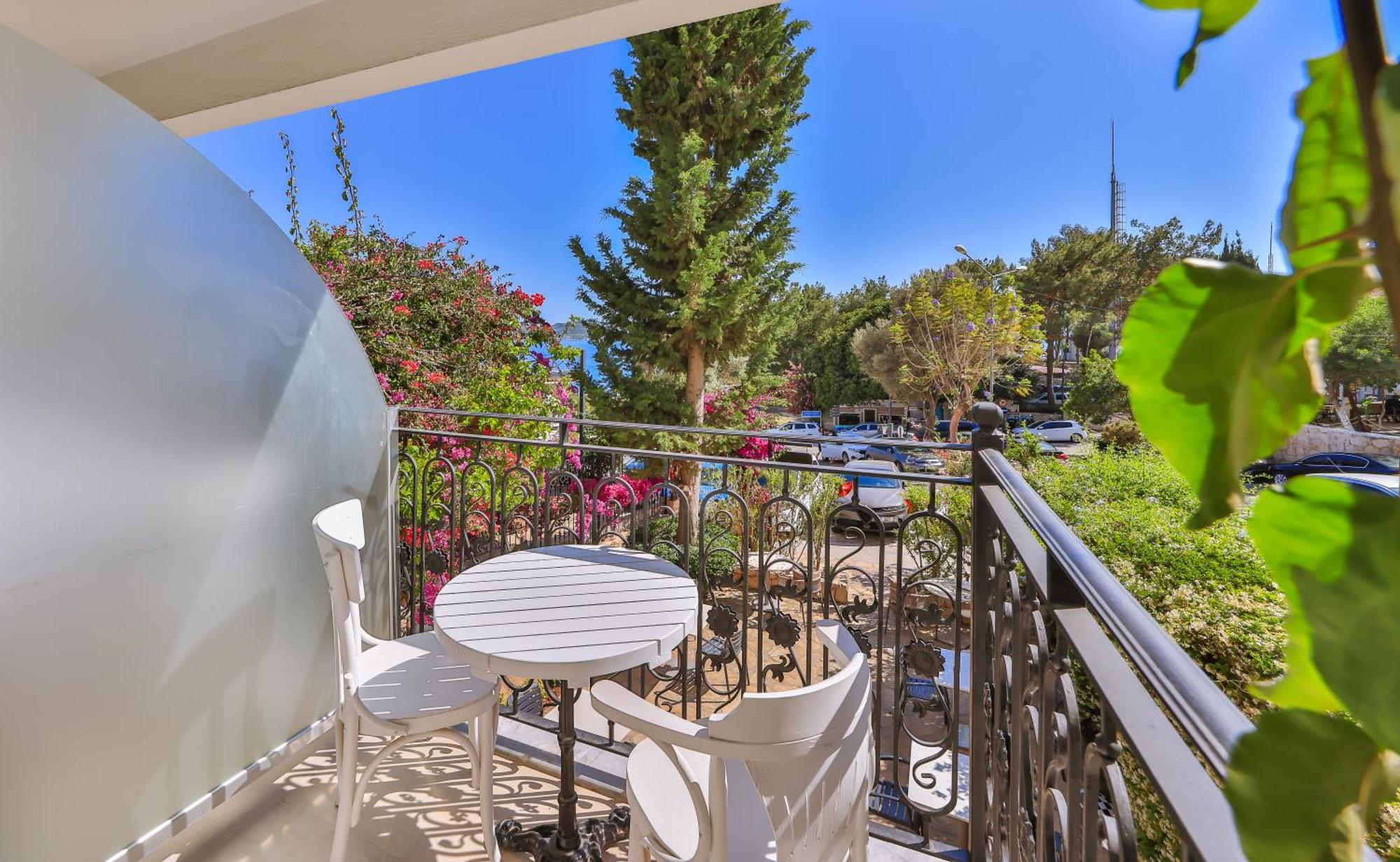Livia Hotel Kaş Buitenkant foto